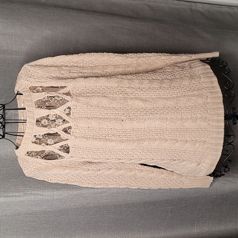 LC lace sweater size Medium